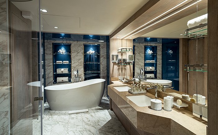 MSC Yacht Club Owner’s Suite With Whirlpool Bath| MSC Cruises MSC Yacht Club Owner’s Suite With Whirlpool Bath| MSC Cruises