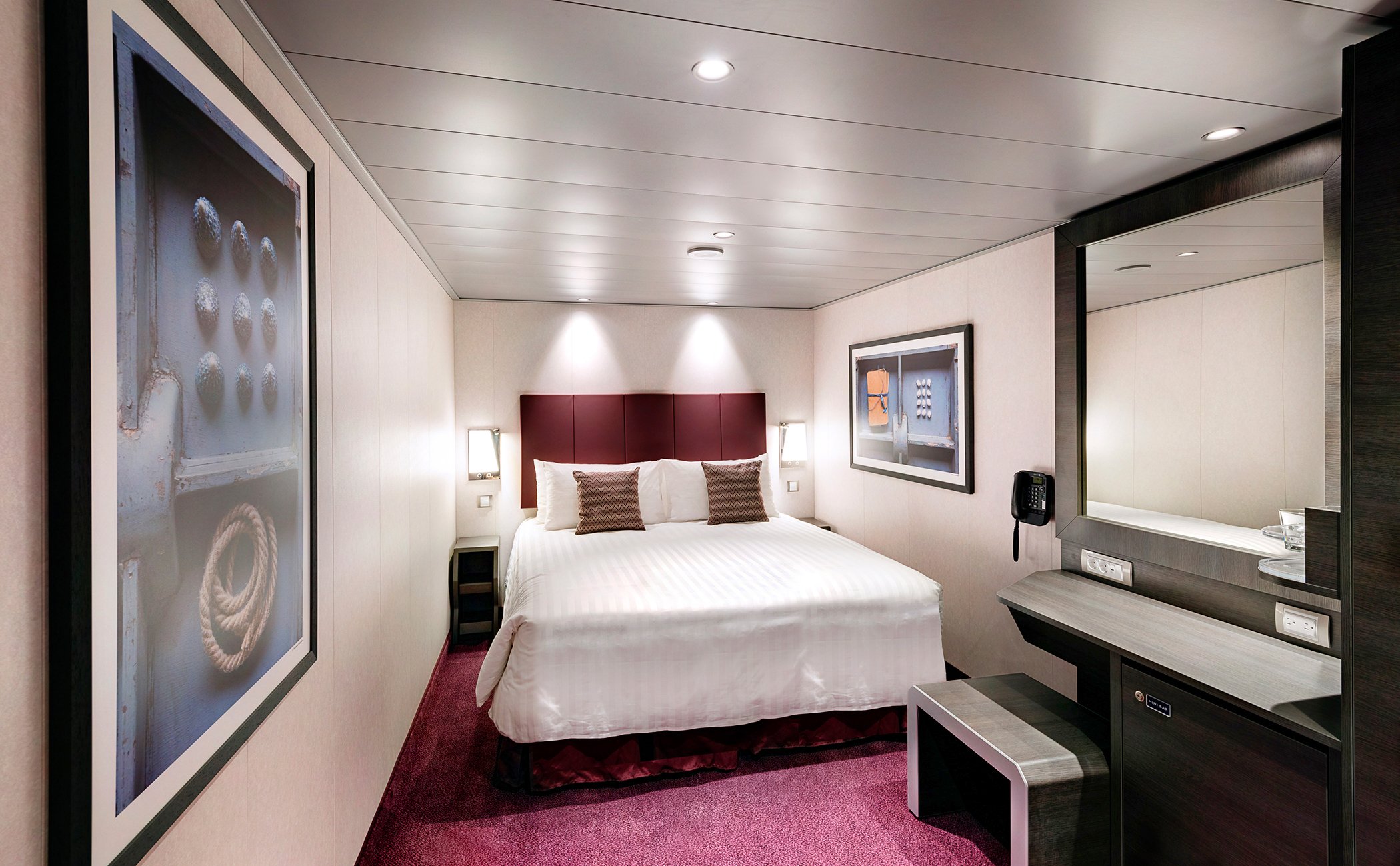 MSC Grandiosa Cabin: Interior 06 MSC Grandiosa Cabin: Interior 06